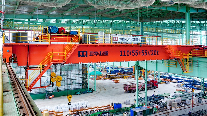 ks凯时110t超高温板坯搬运起重机.jpg